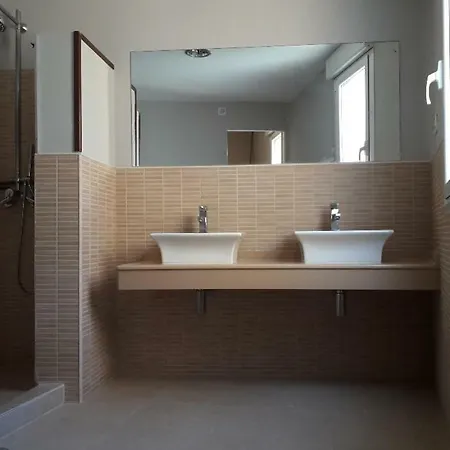 Casa Urbana En * Marín